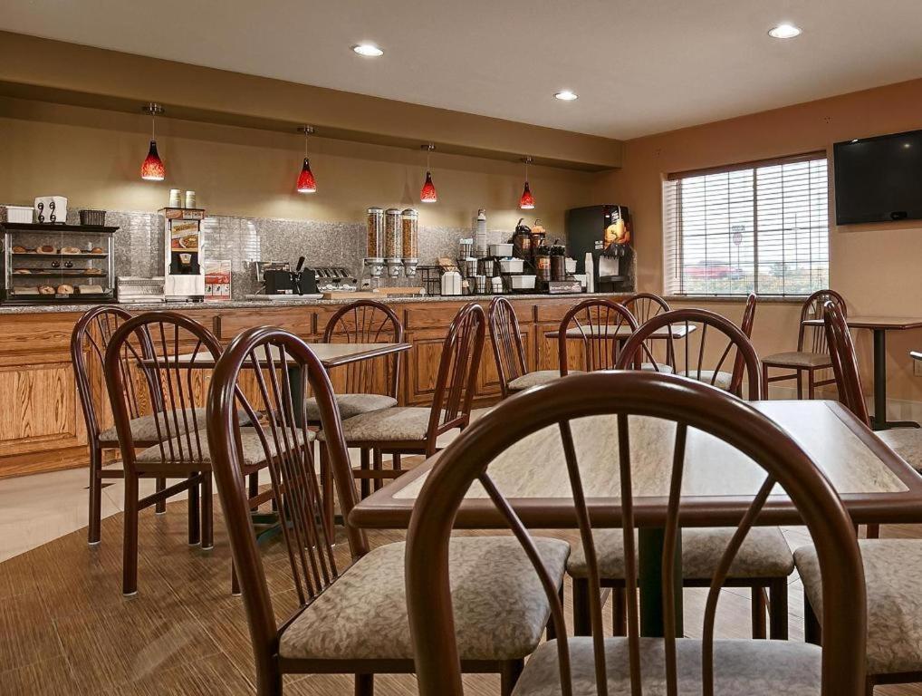 Americas Best Value Inn Sinton Экстерьер фото