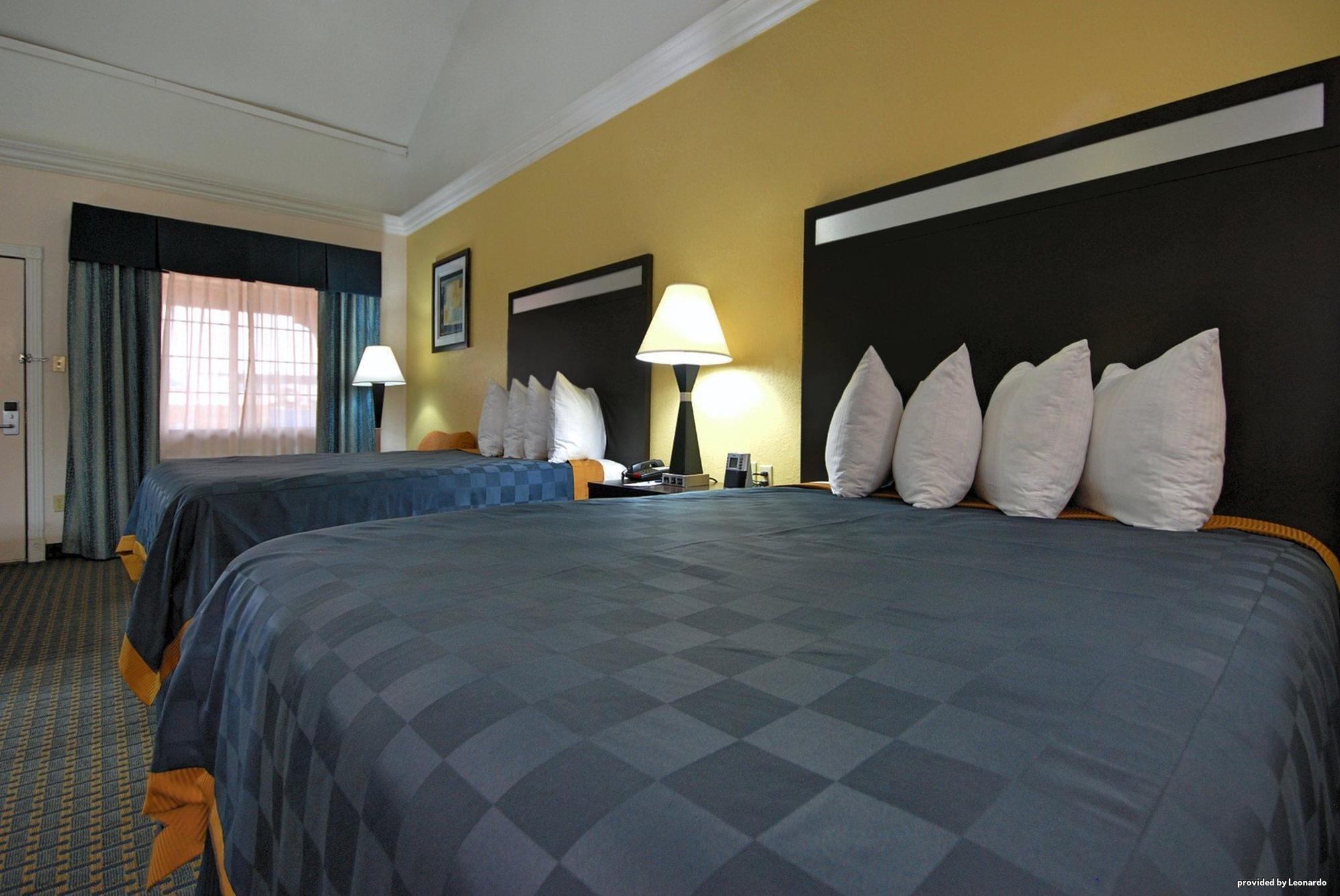 Americas Best Value Inn Sinton Экстерьер фото