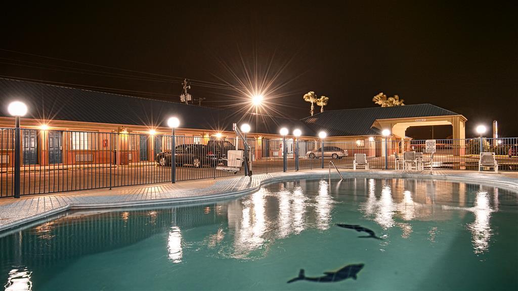 Americas Best Value Inn Sinton Удобства фото